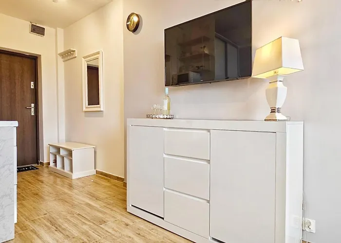 Holidayhomepl Slavia New 816 Z Balkonem I Widokiem Na Morze Lägenhet